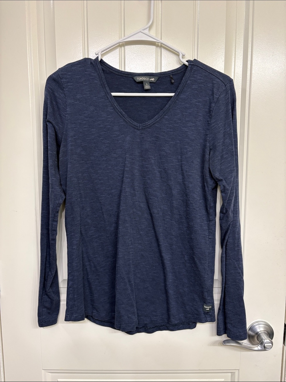 Toad&Co Navy V-Neck Long Sleeve Tee